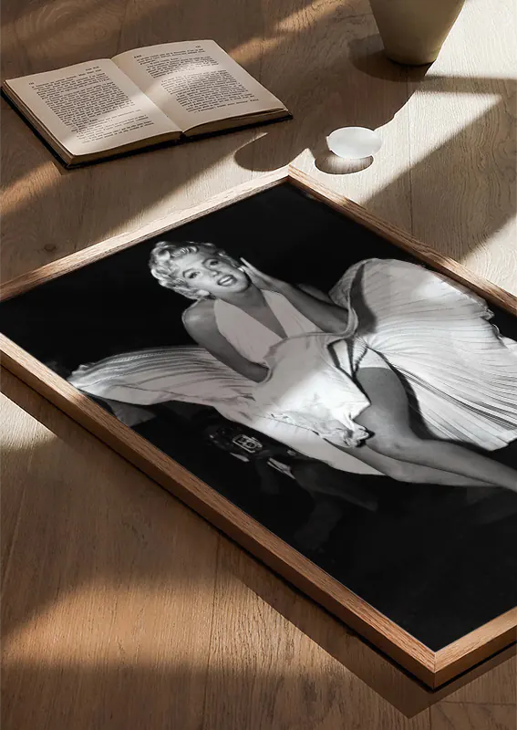 vintage hollywood glamour black and white marilyn monroe print